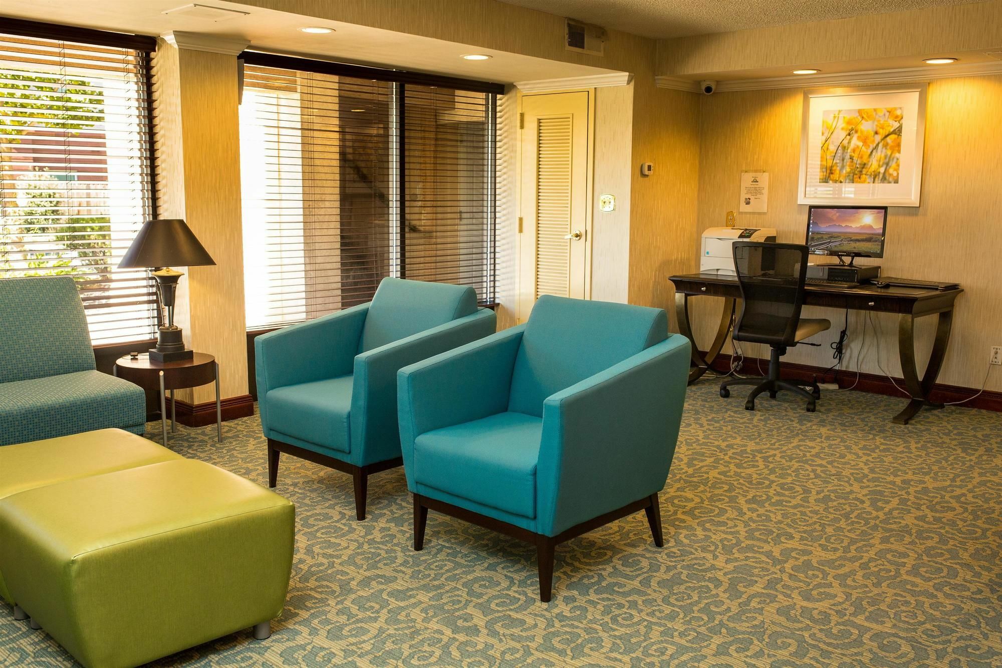 Days Inn By Wyndham Newark Wilmington Екстер'єр фото