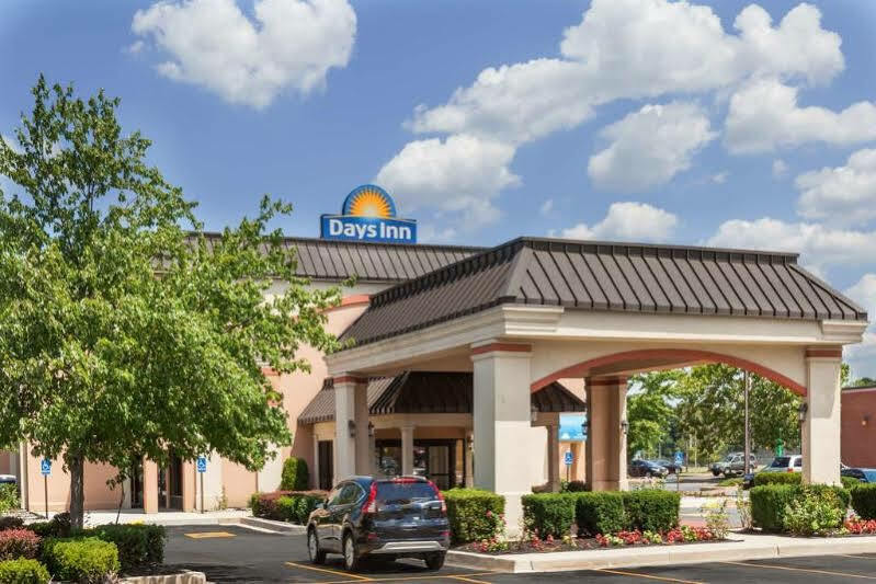Days Inn By Wyndham Newark Wilmington Екстер'єр фото